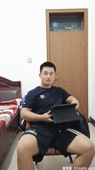 来给你比划一下