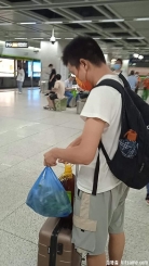 彩虹🌈 夫夫 把家里的东西都薅过来了