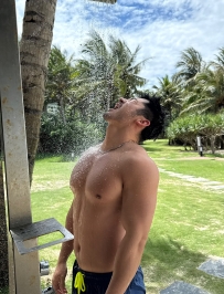 我是不是发的太色了？咋这么多造谣的？😂